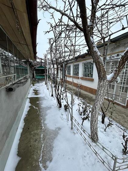 Casă individuală cu 4 camere cu Canalizare în Brăilița