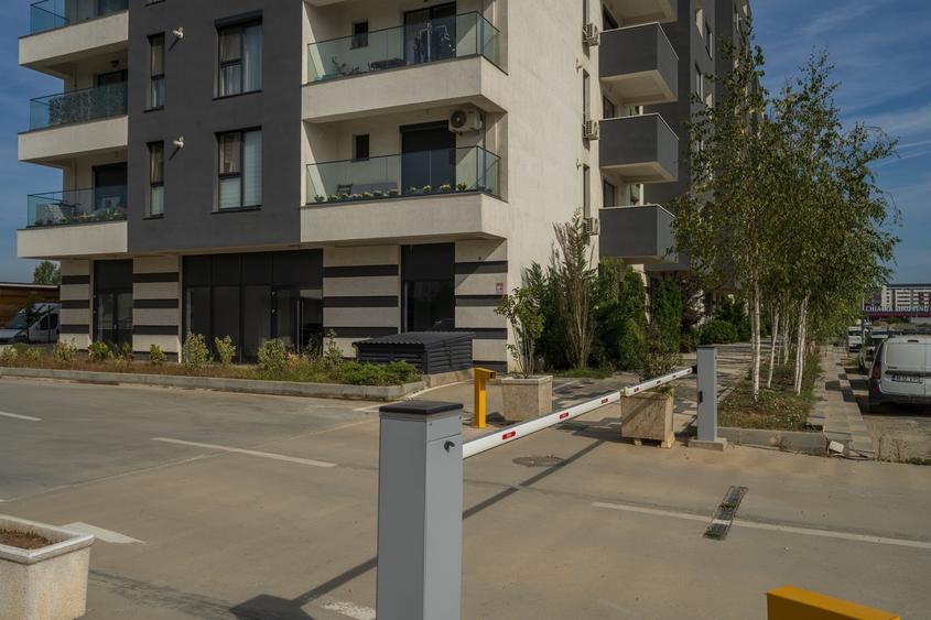 Apartament cu 4 camere decomandat în Militari