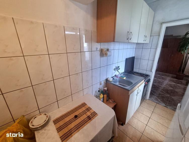 Garsonieră decomandată în Casa de Cultură