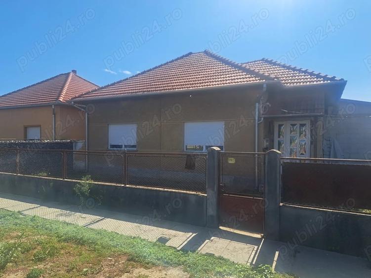 Casă cu 3 camere cu Teren 540 Mp în Central