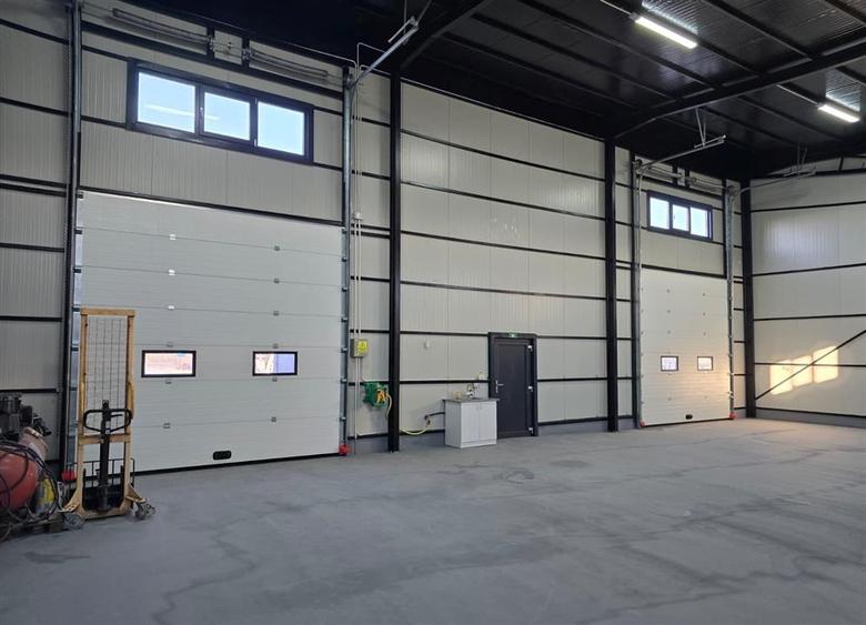 Spațiu industrial, de 180 mp, în Șcheia