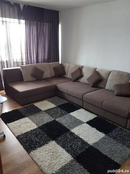 Apartament cu 4 camere decomandat în Filiași
