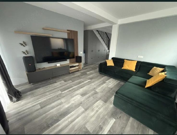 Casă cu 5 camere cu Teren 250 Mp în Berceni