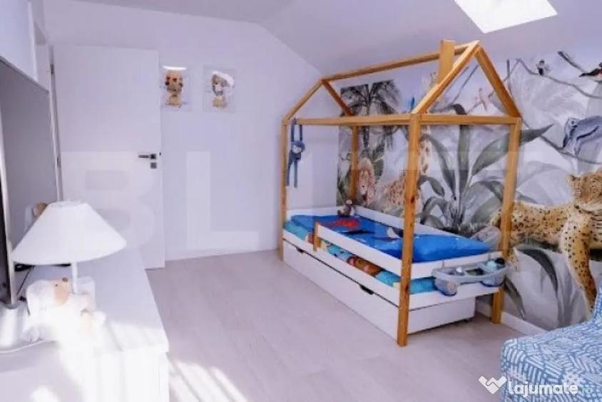 Casă cu 4 camere cu Teren 470 Mp în Central