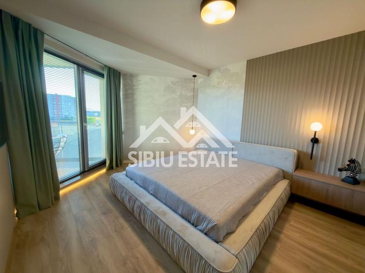 Apartament cu 2 camere semidecomandat, mobilat în Mihai Viteazul