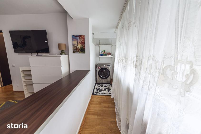 Apartament cu 3 camere semidecomandat în Titan