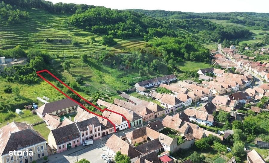 Casă cu 4 camere cu Teren 1694 Mp în Biertan