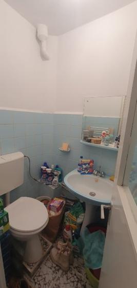 Apartament cu 4 camere decomandat, mobilat în Circumvalațiunii