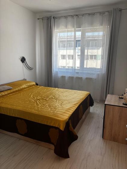 Apartament cu 2 camere decomandat în Militari