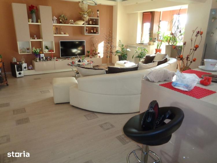 Apartament cu 2 camere în Intim