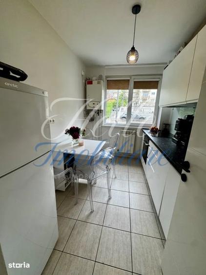 Apartament cu 2 camere decomandat în Gruia