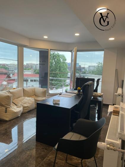 Duplex cu 11 camere cu Canalizare în Floreasca