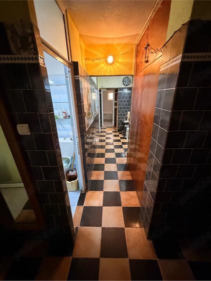 Apartament cu 3 camere decomandat în Bere
