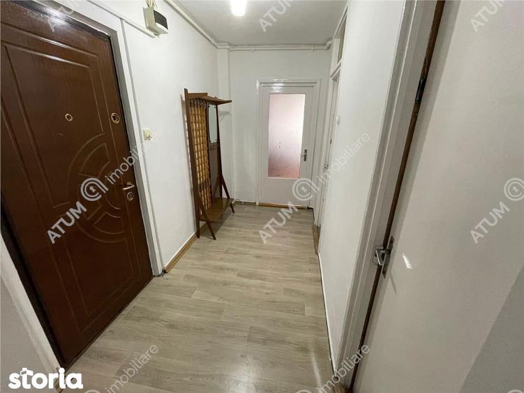 Apartament cu 2 camere decomandat, mobilat în Ștrand