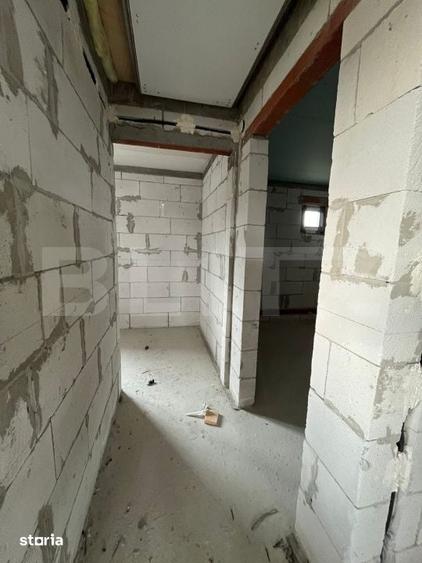 Casă cu 4 camere cu Teren 3000 Mp în Uriu