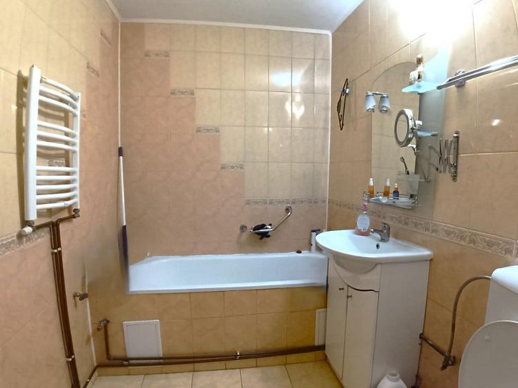 Apartament cu 2 camere decomandat în Burdujeni
