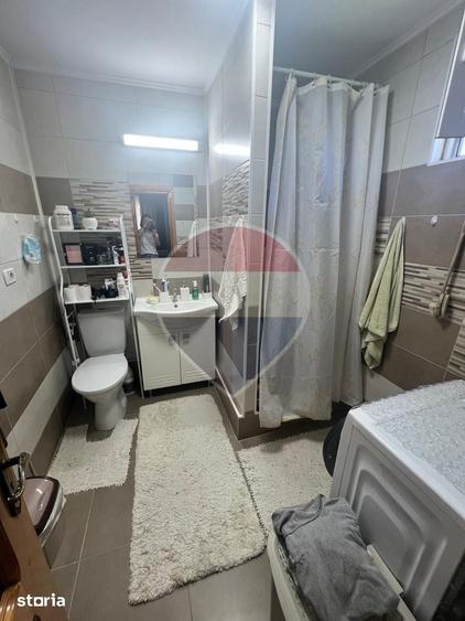 Casă cu 2 camere cu Teren 6943 Mp în Gologanu