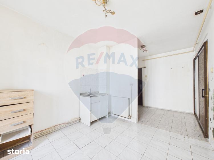 Apartament cu 2 camere decomandat în Crângași