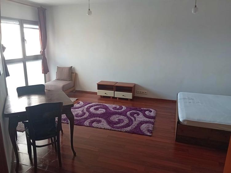 Garsonieră decomandată în Doamna Ghica