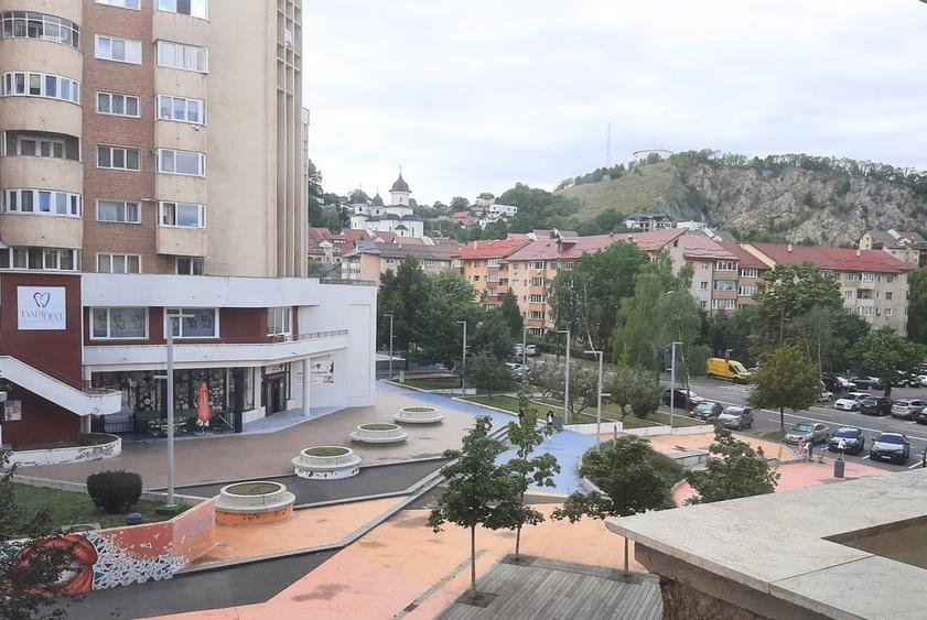 Brasov Vanzare 3 camere complet renovat zona pietonala Racadau - 15