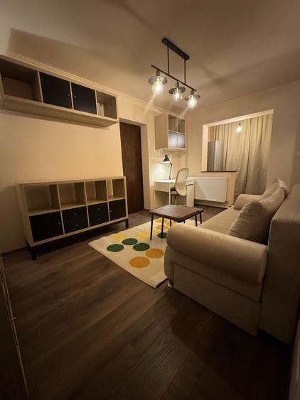 Apartament cu 2 camere nedecomandat în Aurel Vlaicu
