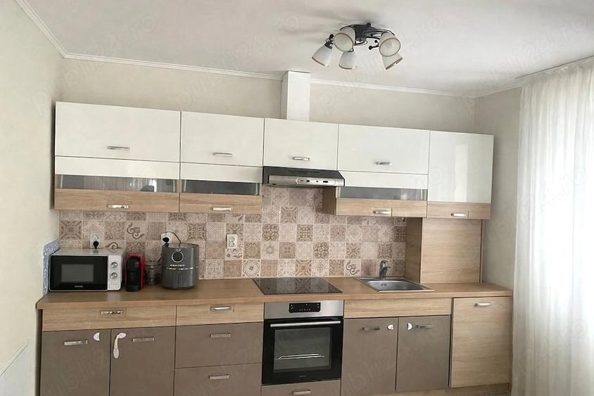 Casă cu Teren 500 Mp în Bercu Roșu