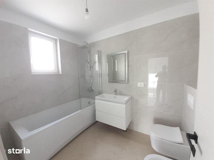 Casă cu 4 camere cu Teren 250 Mp în Valea Lupului