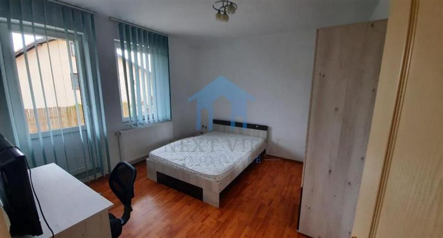 Apartament cu 3 camere decomandat în Zorilor