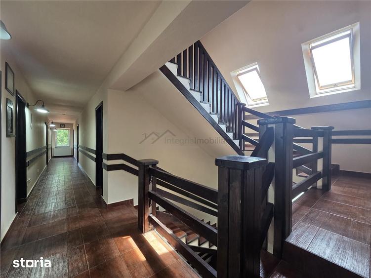 Casă cu Teren 2766 Mp în Sânmartin