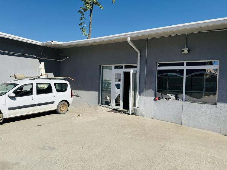 Spațiu comercial, de 234 mp, în Sacoșu Turcesc
