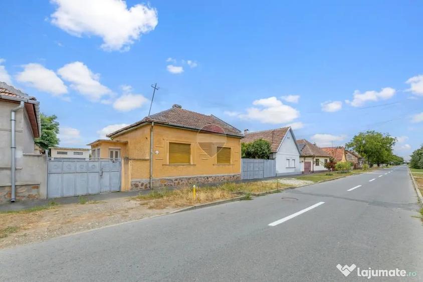 Casă cu 3 camere cu Teren 1480 Mp în Gai