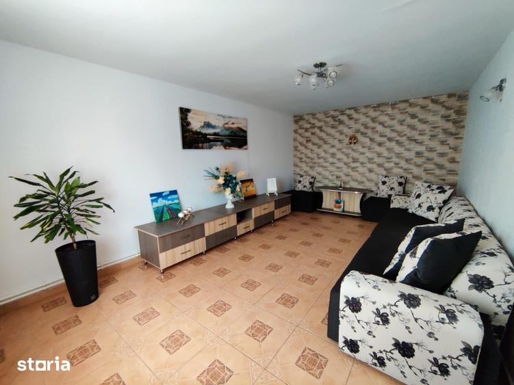 Casă cu 3 camere decomandat cu Teren 627 Mp în Limanu