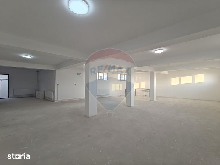 Spațiu comercial, de 535.37 mp, în Central