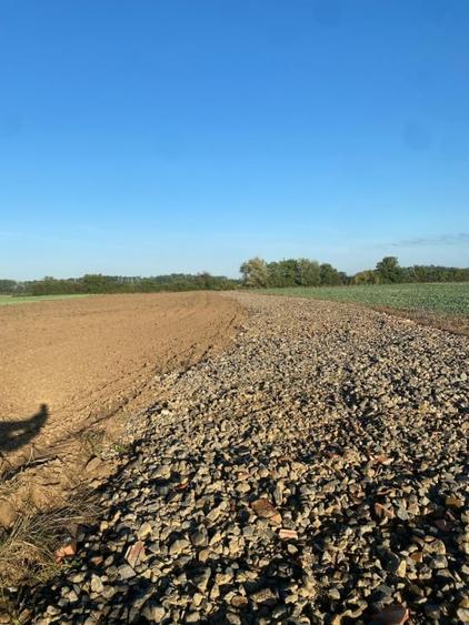 Teren Construcții intravilan de 406 mp, în Lazuri