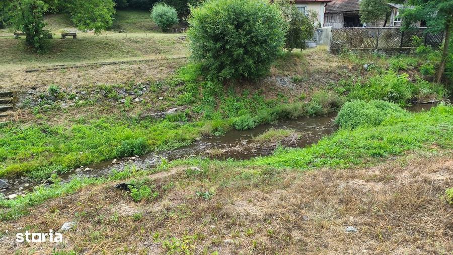 Casă cu 3 camere cu Teren 543 Mp în Ilia