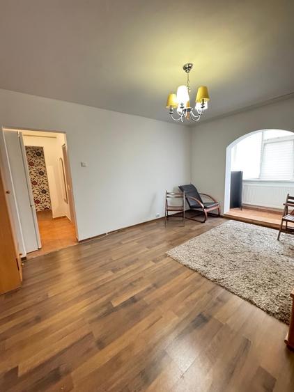 Apartament cu 2 camere semidecomandat în Dacia