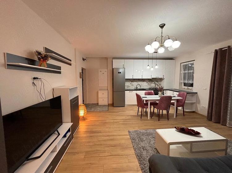 Apartament cu 2 camere semidecomandat în Giroc