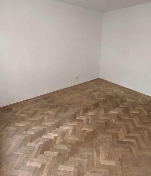 Apartament cu 2 camere semidecomandat în Obor