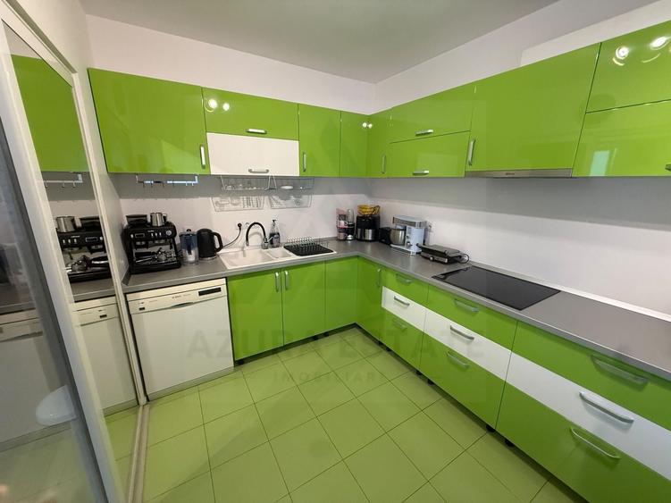 Apartament cu 4 camere decomandat, mobilat în Exterior Sud