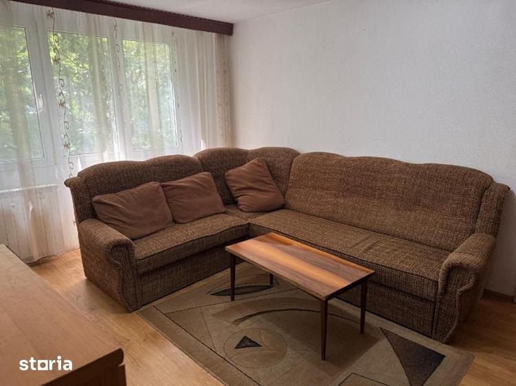 Apartament cu 3 camere semidecomandat în Drumul Taberei — fotografia 1