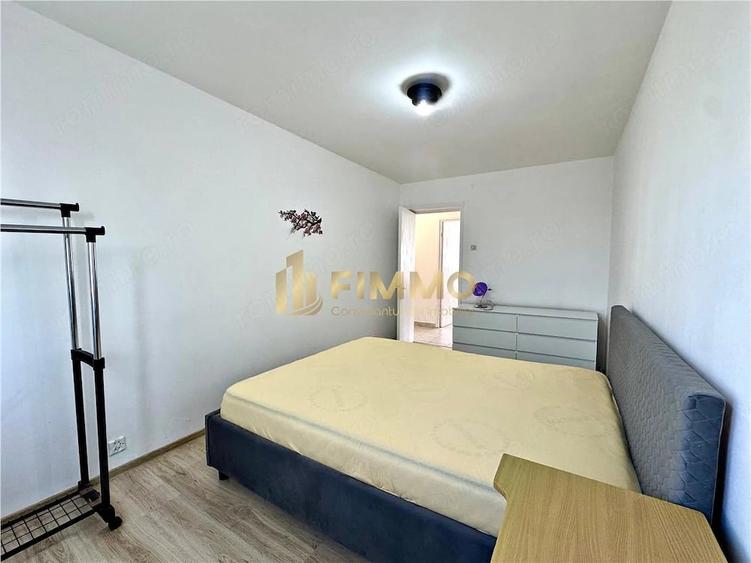 Apartament cu 3 camere semidecomandat în Poieni-Suceava