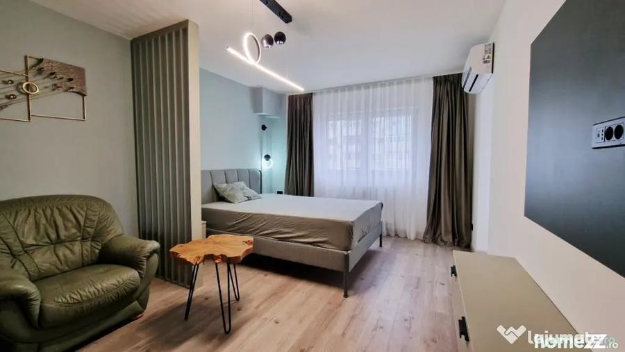 Garsonieră decomandată în Kiseleff