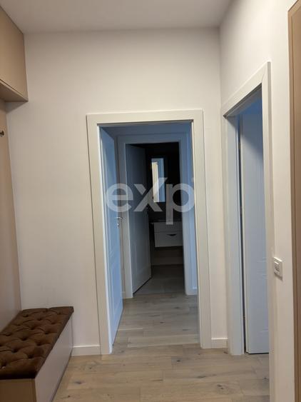 Apartament cu 3 camere decomandat, mobilat în Pipera