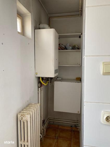 Apartament cu 4 camere, mobilat în Vasile Aaron
