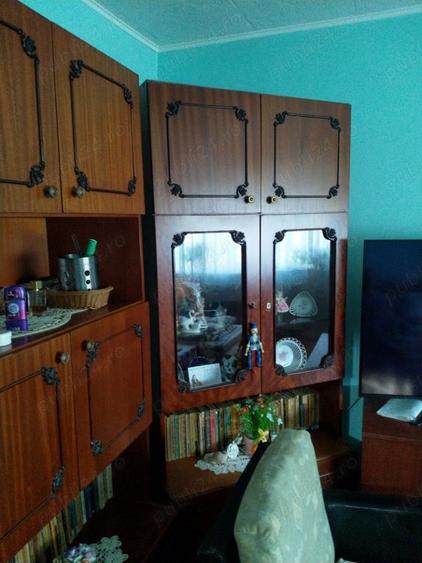 Apartament cu 3 camere semidecomandat în Lugoj