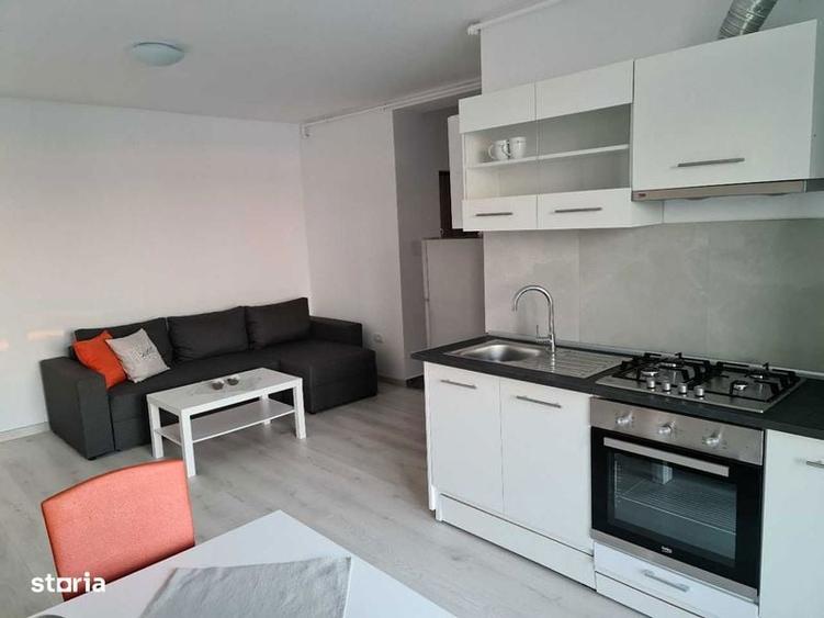 Apartament cu 3 camere în Dumbrăvița