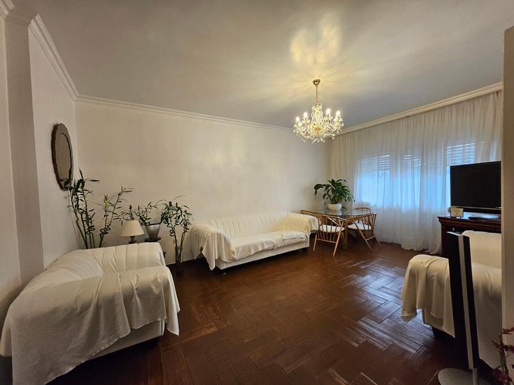 Apartament cu 5 camere, mobilat în Iancului