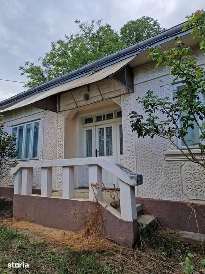 Casă cu 3 camere cu Teren 14000 Mp în Burdujeni
