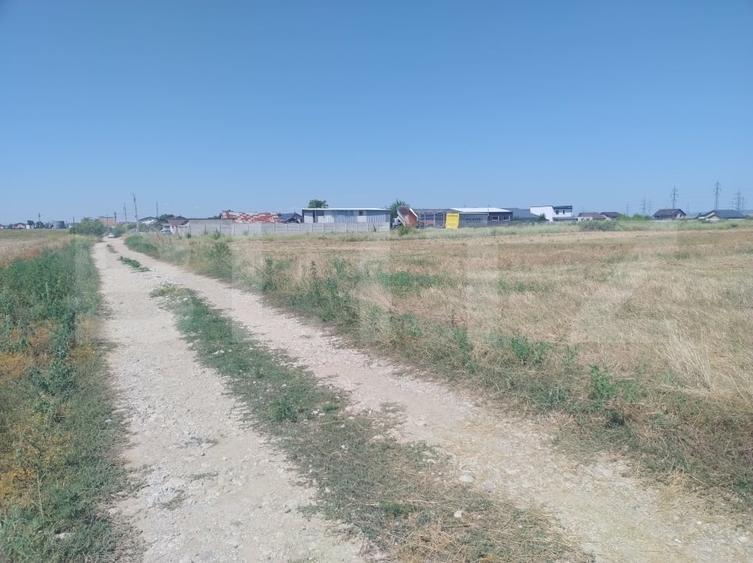 Teren Construcții intravilan de 5300 mp, în Exterior Nord