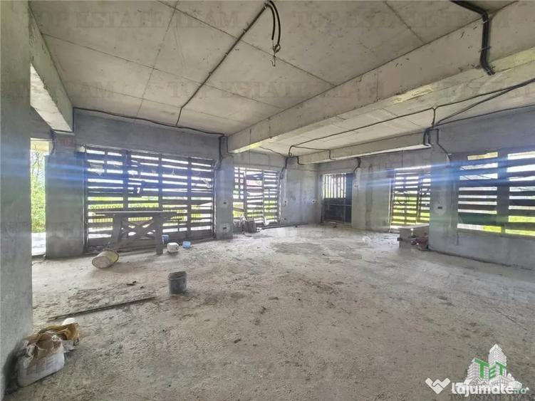 Casă cu 6 camere cu Teren 1372 Mp în Ghermănești